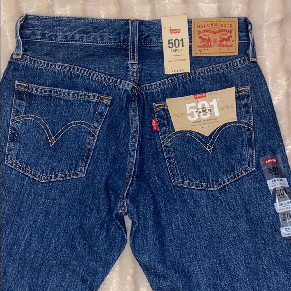 Levi’s Jeans - Picture 4 of 6